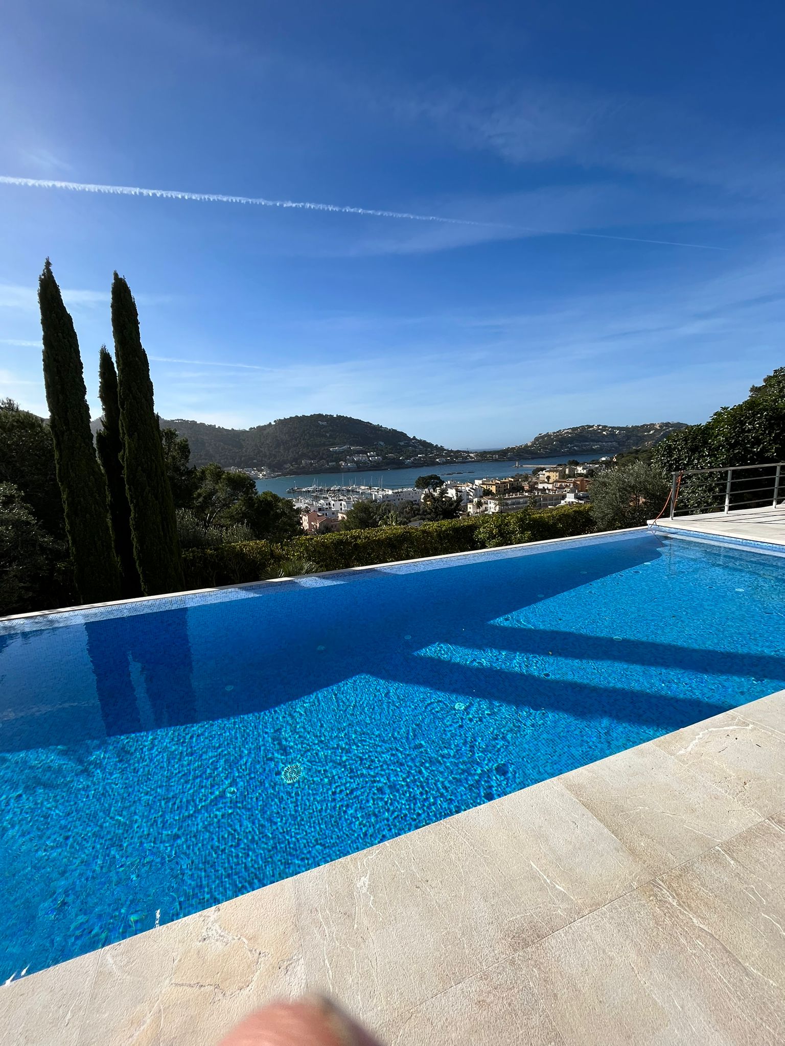 Una reforma de piscina a piscina infinita